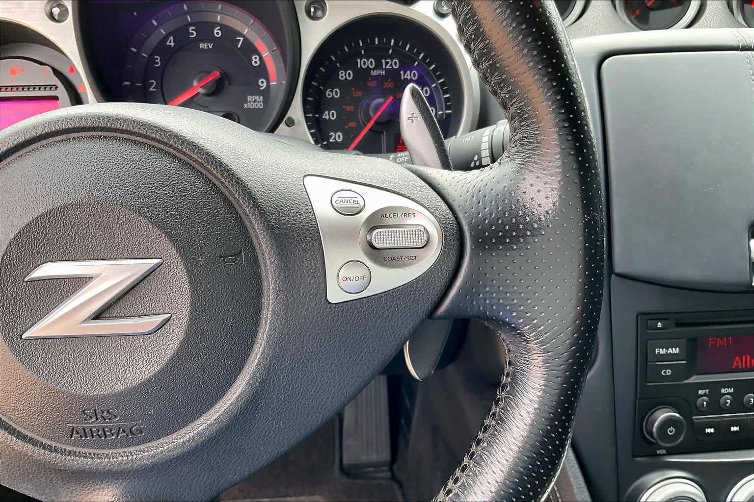 Used 2017 Nissan 370Z Coupe RWD image 21
