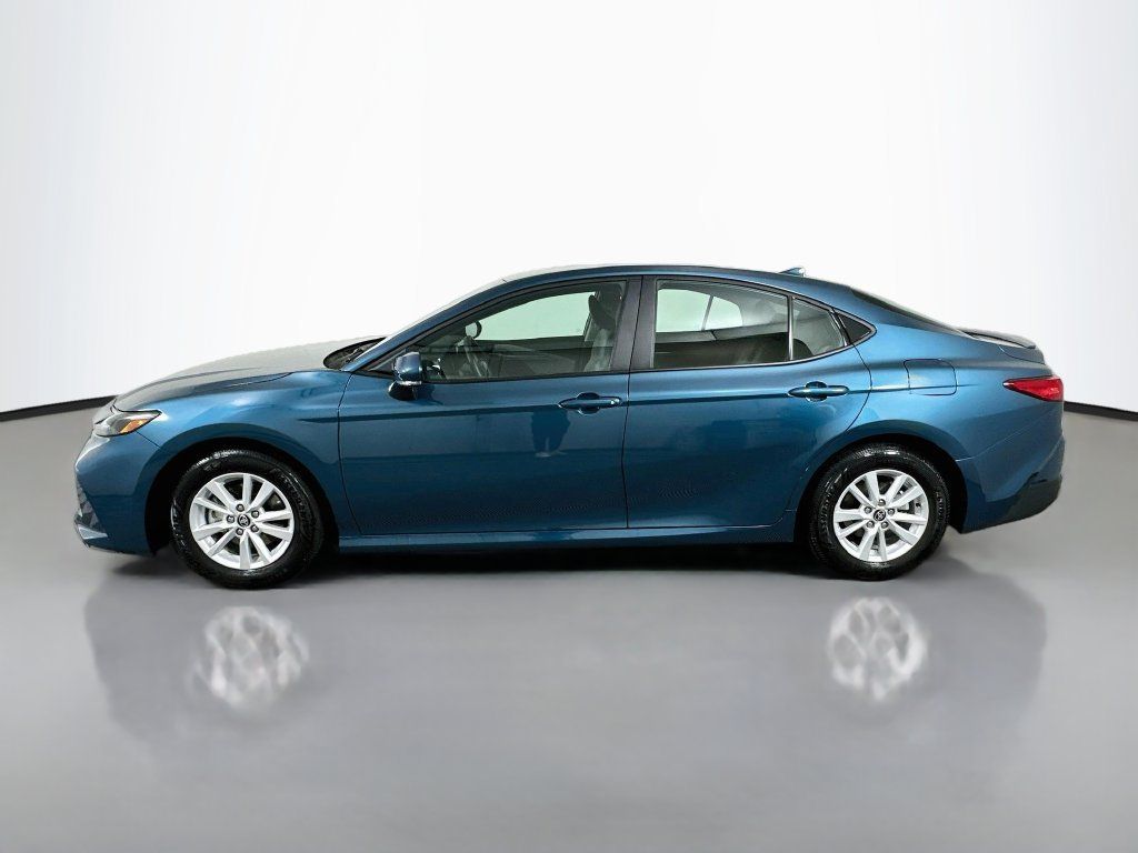 Used 2026 Toyota Camry LE FWD image 8