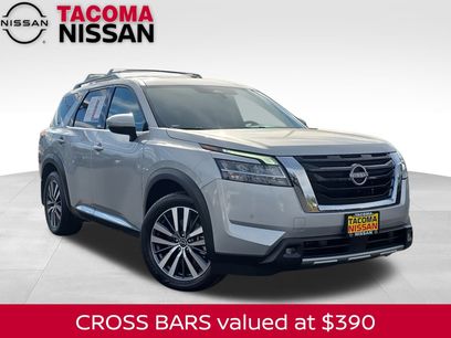Used 2022 Nissan Pathfinder Platinum w/ Cargo Package