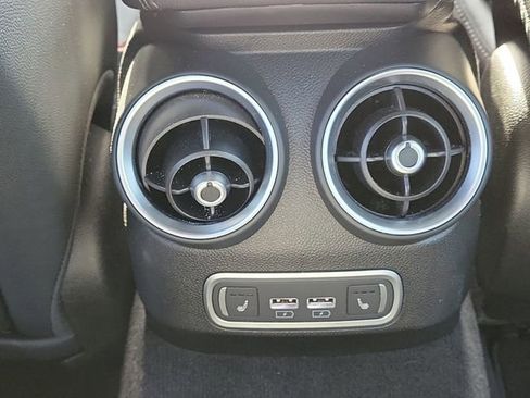 Used 2024 Alfa Romeo Giulia Sprint image 11