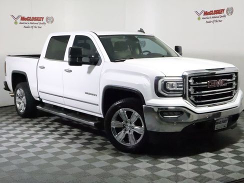 Used 2018 GMC Sierra 1500 SLT w/ Enhanced Driver Alert Package image 2