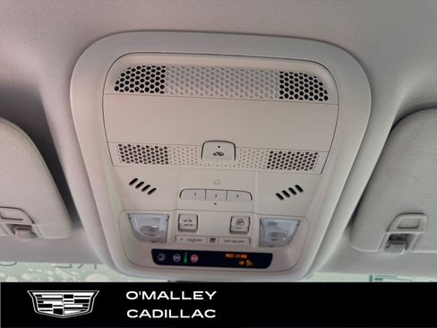 Certified 2023 Cadillac XT6 Premium Luxury w/ LPO, Floor Liner Package AWD/4WD image 24