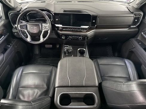 Used 2023 Chevrolet Silverado 1500 RST image 18