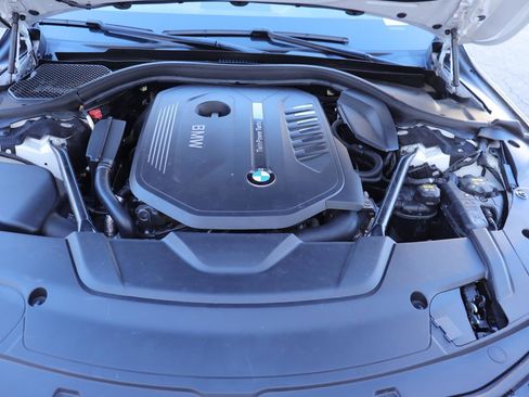 Used 2018 BMW 740i image 35