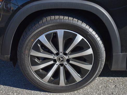 Used 2023 Mercedes-Benz GLB 250 image 9