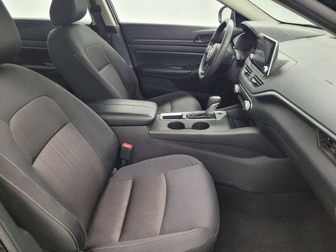 Used 2025 Nissan Altima 2.5 S FWD image 21
