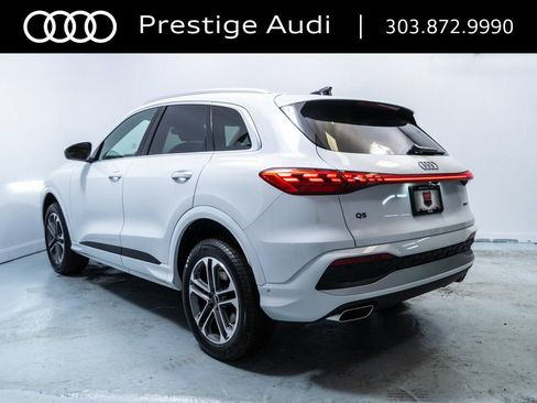 Used 2025 Audi Q5 Premium w/ Convenience Package AWD/4WD image 3