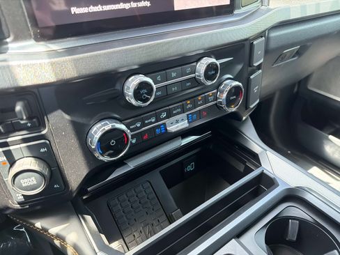 Used 2024 Ford F250 Platinum AWD/4WD image 44