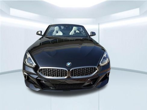 Used 2020 BMW Z4 M40i w/ Executive Package RWD image 2