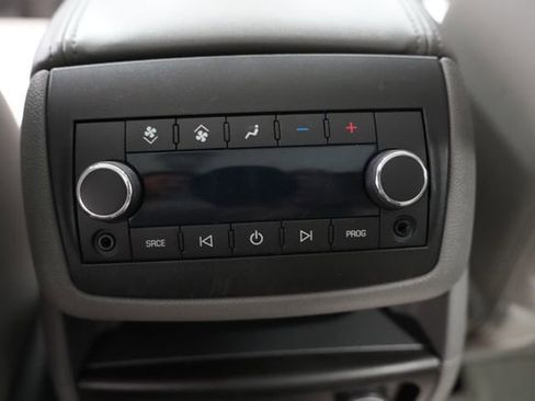 Used 2010 Chevrolet Traverse LT w/ Personal Connectivity Package image 17