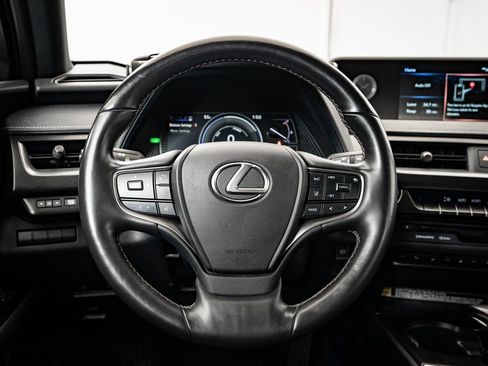 Used 2022 Lexus UX 250h w/ Premium Package image 39