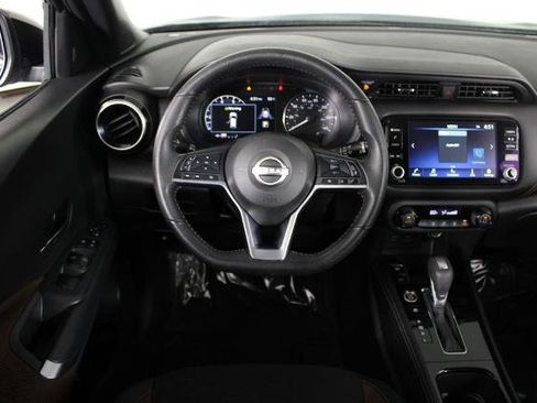Certified 2024 Nissan Kicks SR FWD image 7