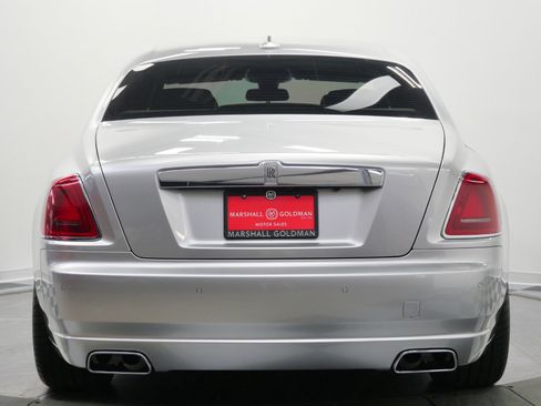 Used 2013 Rolls-Royce Ghost RWD image 8