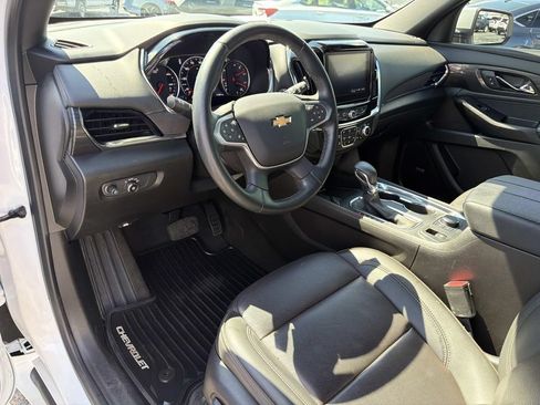 Used 2023 Chevrolet Traverse High Country FWD image 26