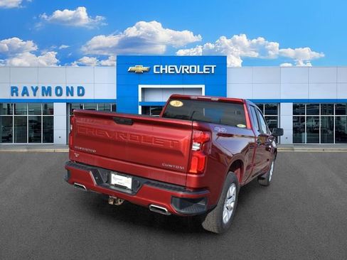 Used 2020 Chevrolet Silverado 1500 Custom w/ Custom Value Package AWD/4WD image 3