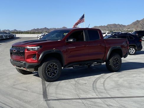 Used 2025 Chevrolet Colorado ZR2 image 4