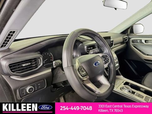 Used 2022 Ford Explorer XLT w/ Equipment Group 202A RWD image 11