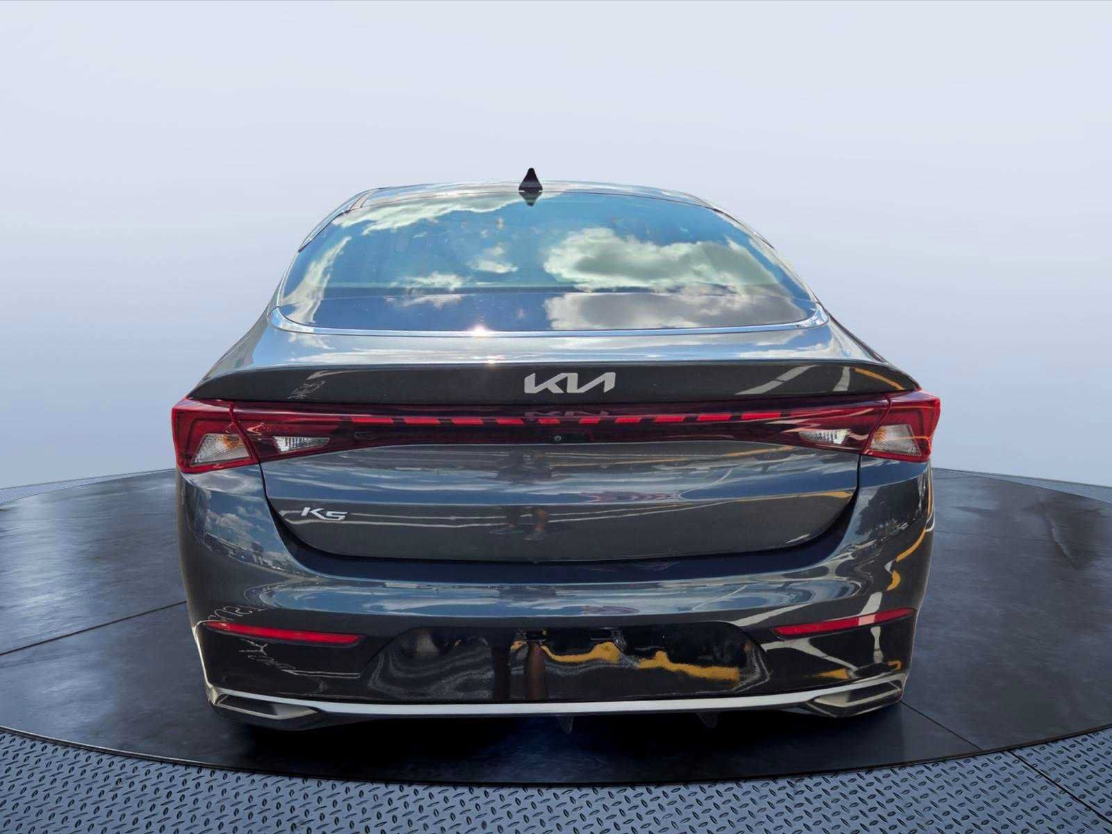 Used 2022 Kia K5 LXS FWD image 4