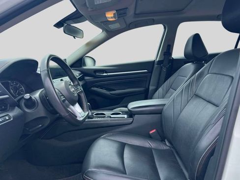 Used 2023 Nissan Altima 2.5 SR w/ SR Premium Package FWD image 16