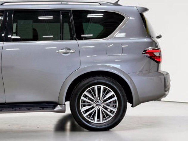 Used 2023 Nissan Armada SL RWD image 10