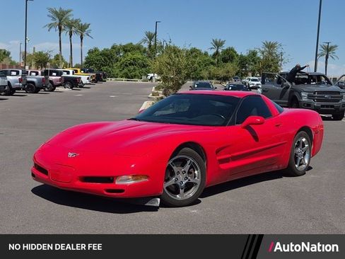 Used 2003 Chevrolet Corvette Coupe w/ Preferred Equipment Group RWD image 1
