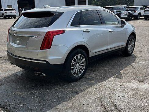 Used 2017 Cadillac XT5 Luxury FWD image 7