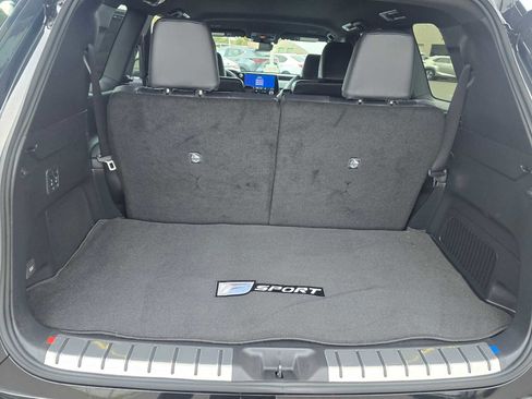 New 2026 Lexus TX 500h AWD image 18