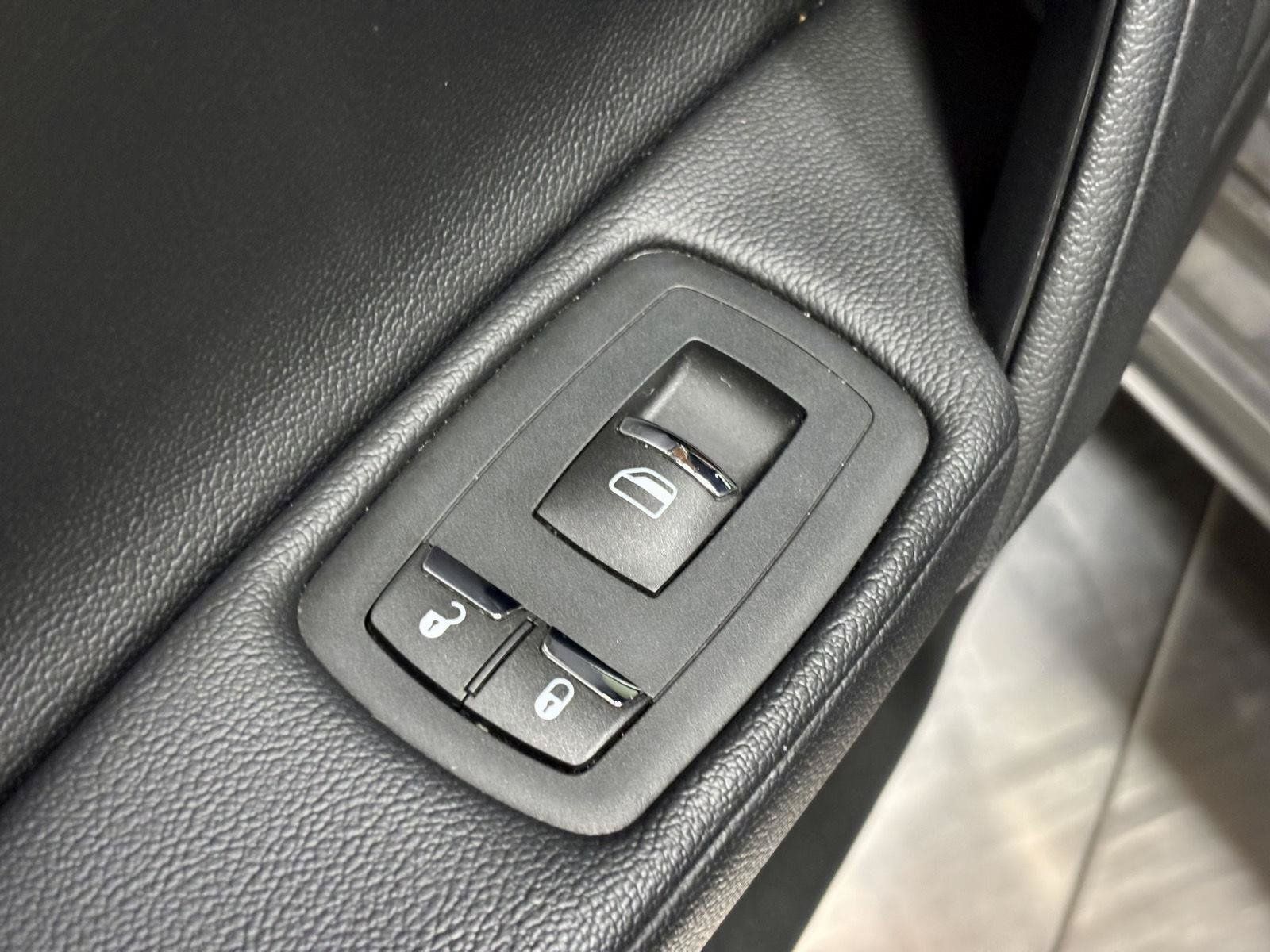 Used 2017 Maserati Ghibli RWD image 19