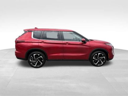 Used 2024 Mitsubishi Outlander SE FWD image 9