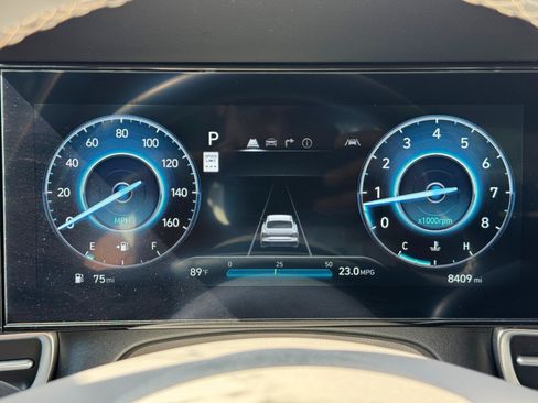 Used 2025 Hyundai Elantra SEL FWD image 18