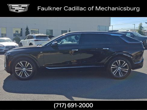 Certified 2024 Cadillac Lyriq Luxury w/ LPO, Floor Liner Package AWD/4WD image 4