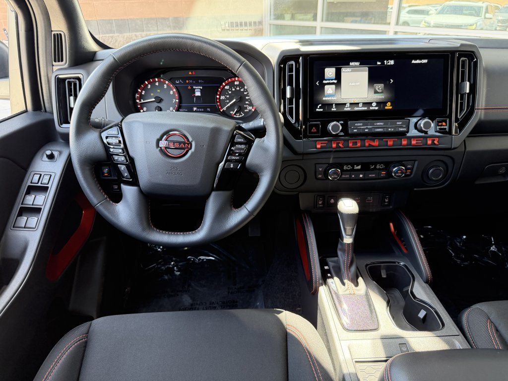 Used 2025 Nissan Frontier Pro-X w/ Pro Convenience Package RWD image 16