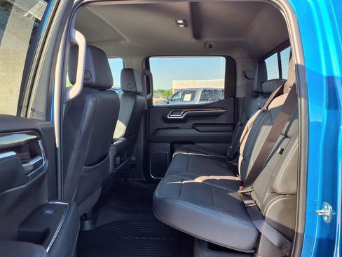 Used 2023 Chevrolet Silverado 1500 LT Trail Boss w/ LT Trail Boss Premium Package image 23