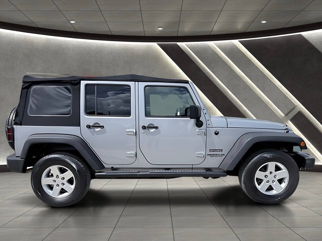 Used 2014 Jeep Wrangler Unlimited Sport w/ Quick Order Package 24S AWD/4WD image 9