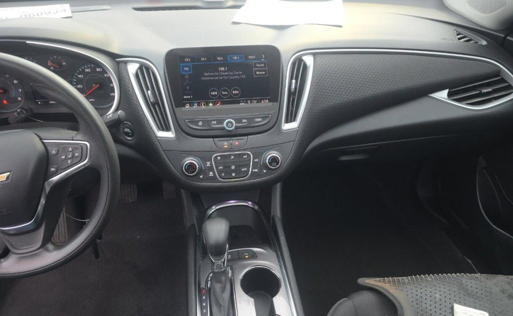 Used 2024 Chevrolet Malibu LT FWD image 5