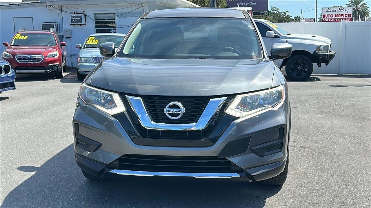Used 2017 Nissan Rogue S FWD image 3