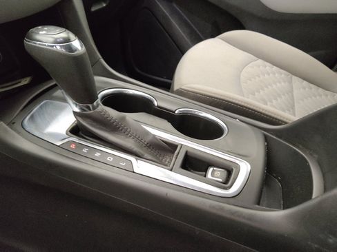 Used 2020 Chevrolet Equinox LT FWD image 26