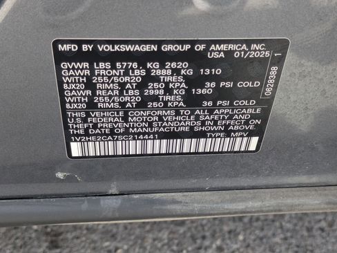 Certified 2025 Volkswagen Atlas Cross Sport SE AWD/4WD image 36