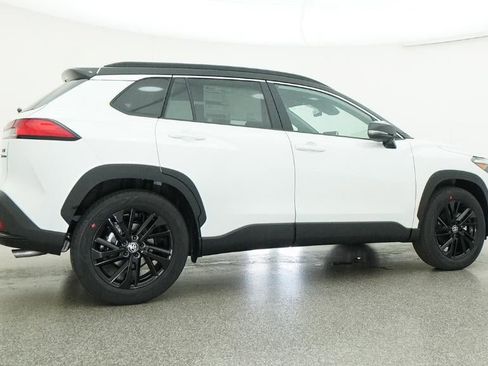 New 2026 Toyota Corolla Cross XSE image 18