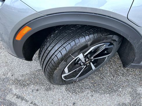 New 2026 Chevrolet Equinox EV LT image 23