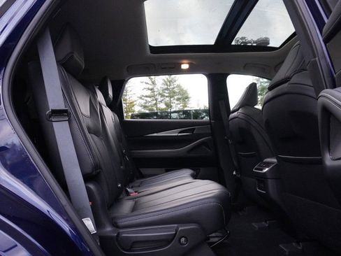 Used 2025 INFINITI QX60 Luxe image 42