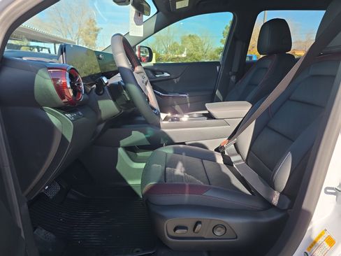 New 2026 Chevrolet Equinox RS w/ Convenience Package III image 12