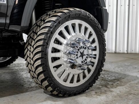 Used 2022 Ford F450 Platinum w/ FX4 Off-Road Package image 65