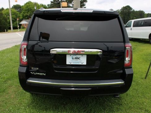 Used 2019 GMC Yukon Denali w/ Denali Ultimate Package image 5