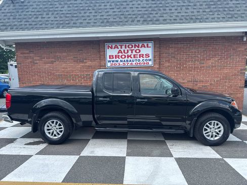 Used 2016 Nissan Frontier SV w/ SV Value Truck Package AWD/4WD image 2