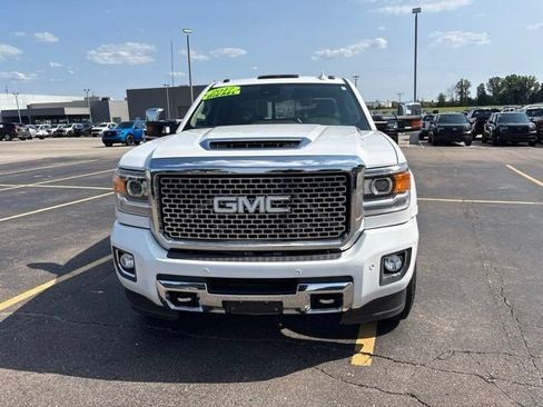 Used 2017 GMC Sierra 3500 Denali w/ Duramax Plus Package AWD/4WD image 21