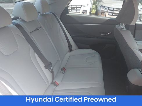 Certified 2025 Hyundai Elantra Limited FWD image 12