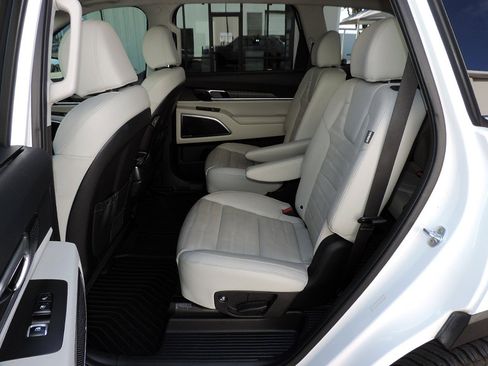 Used 2023 Kia Telluride SX Prestige AWD/4WD image 15