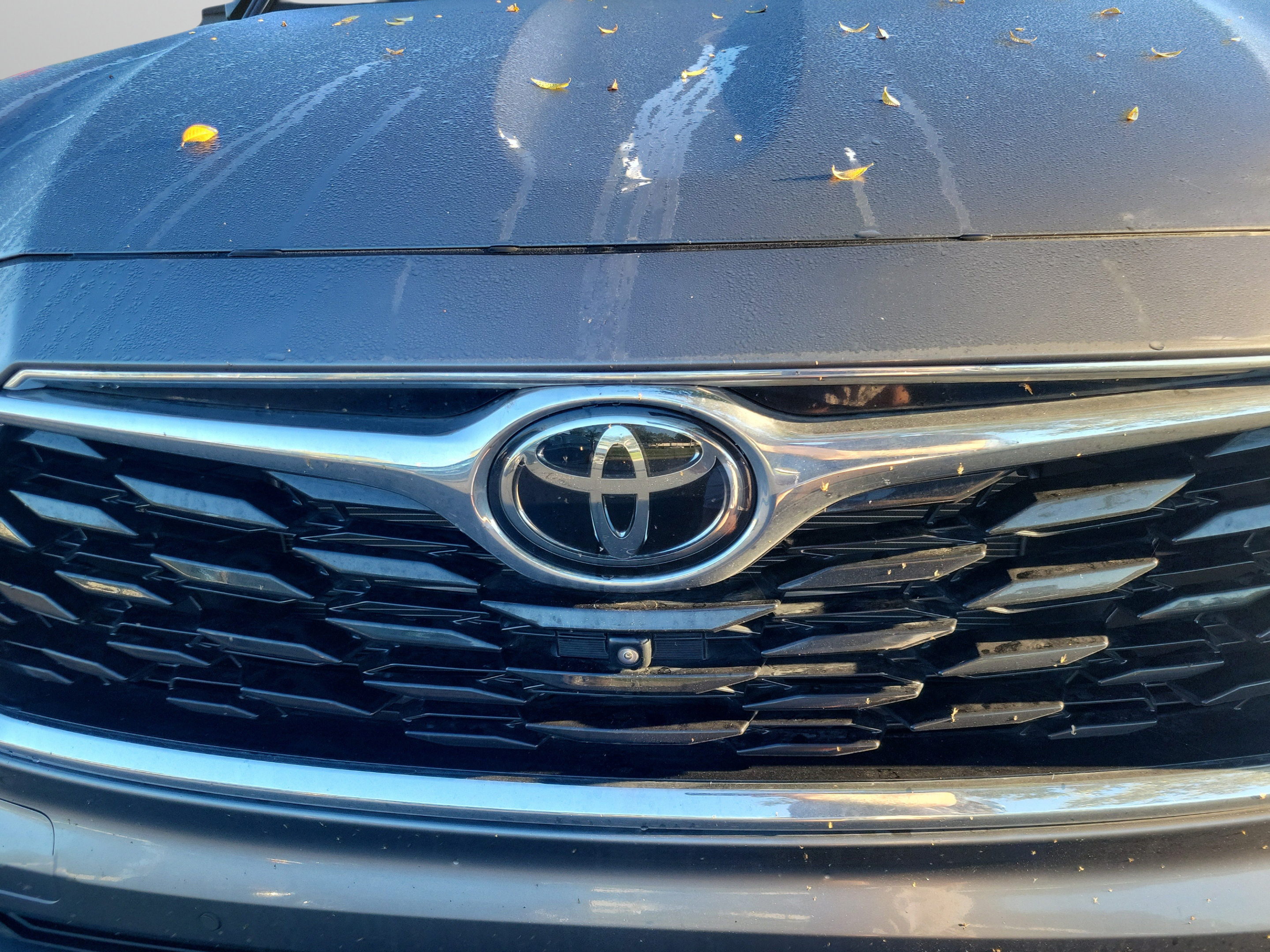 Certified 2026 Toyota Highlander Platinum AWD/4WD image 11