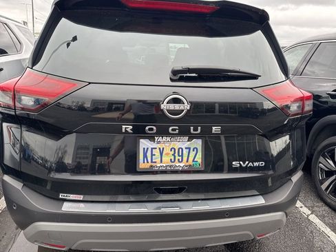 Certified 2023 Nissan Rogue SV image 4